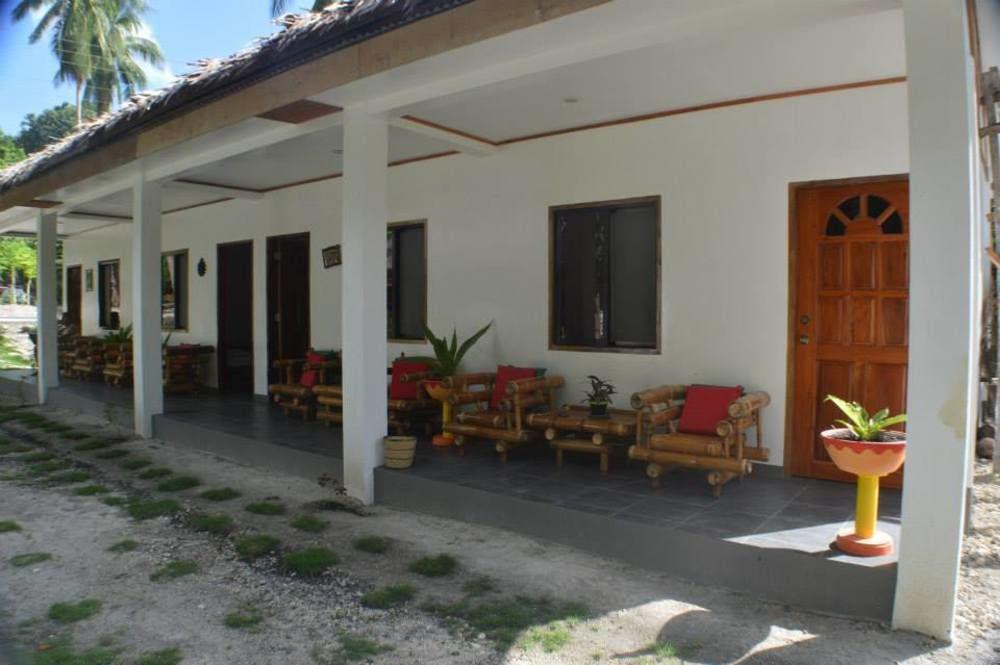 Neptune Diving Resort Santander Exterior foto