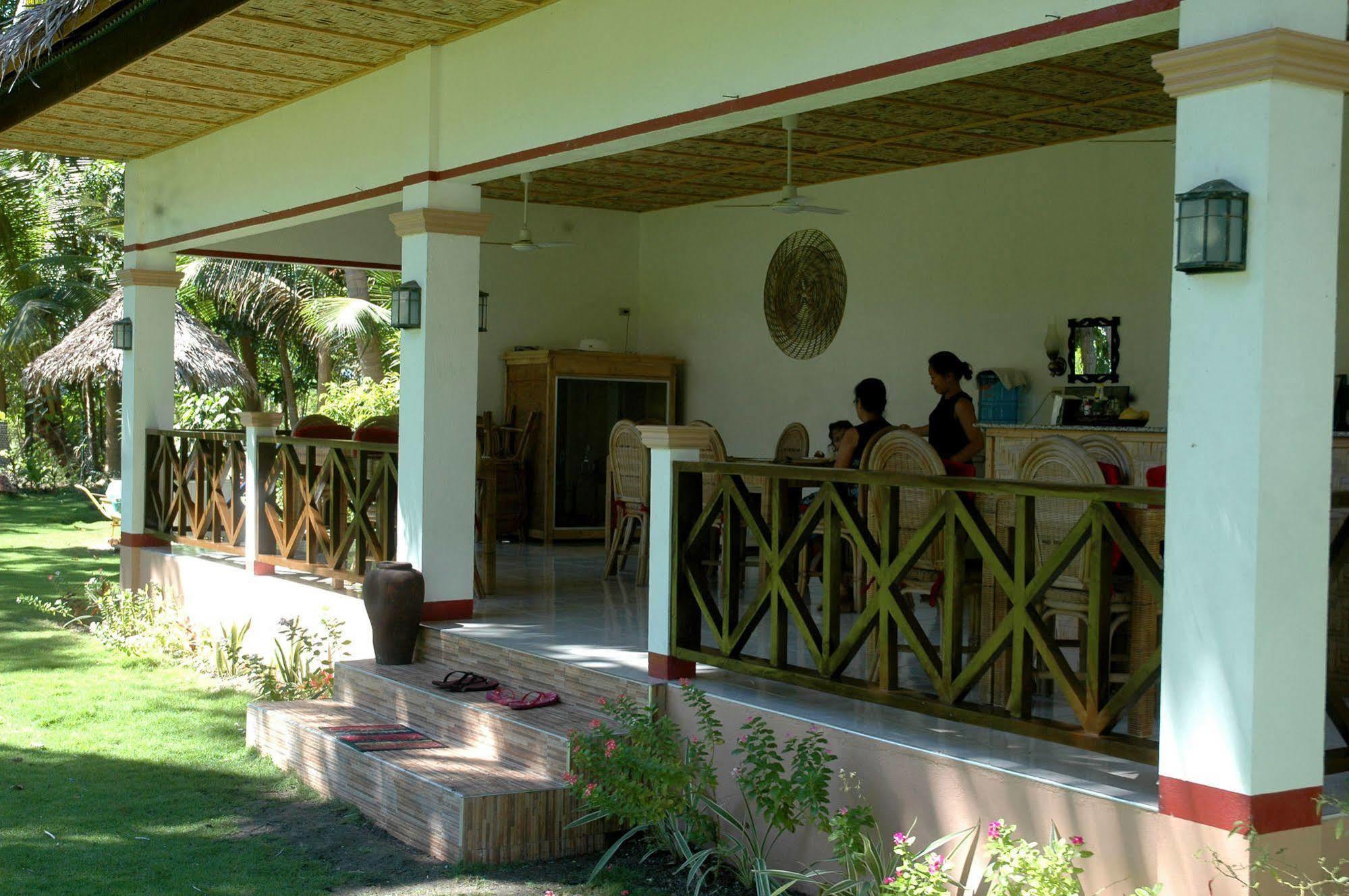 Neptune Diving Resort Santander Exterior foto